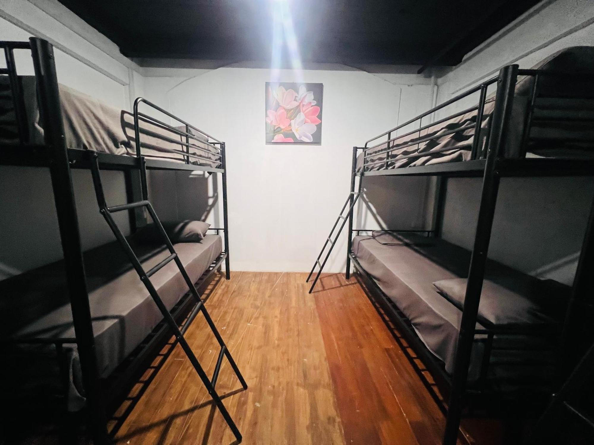Patong Adventure Hostel Extérieur photo