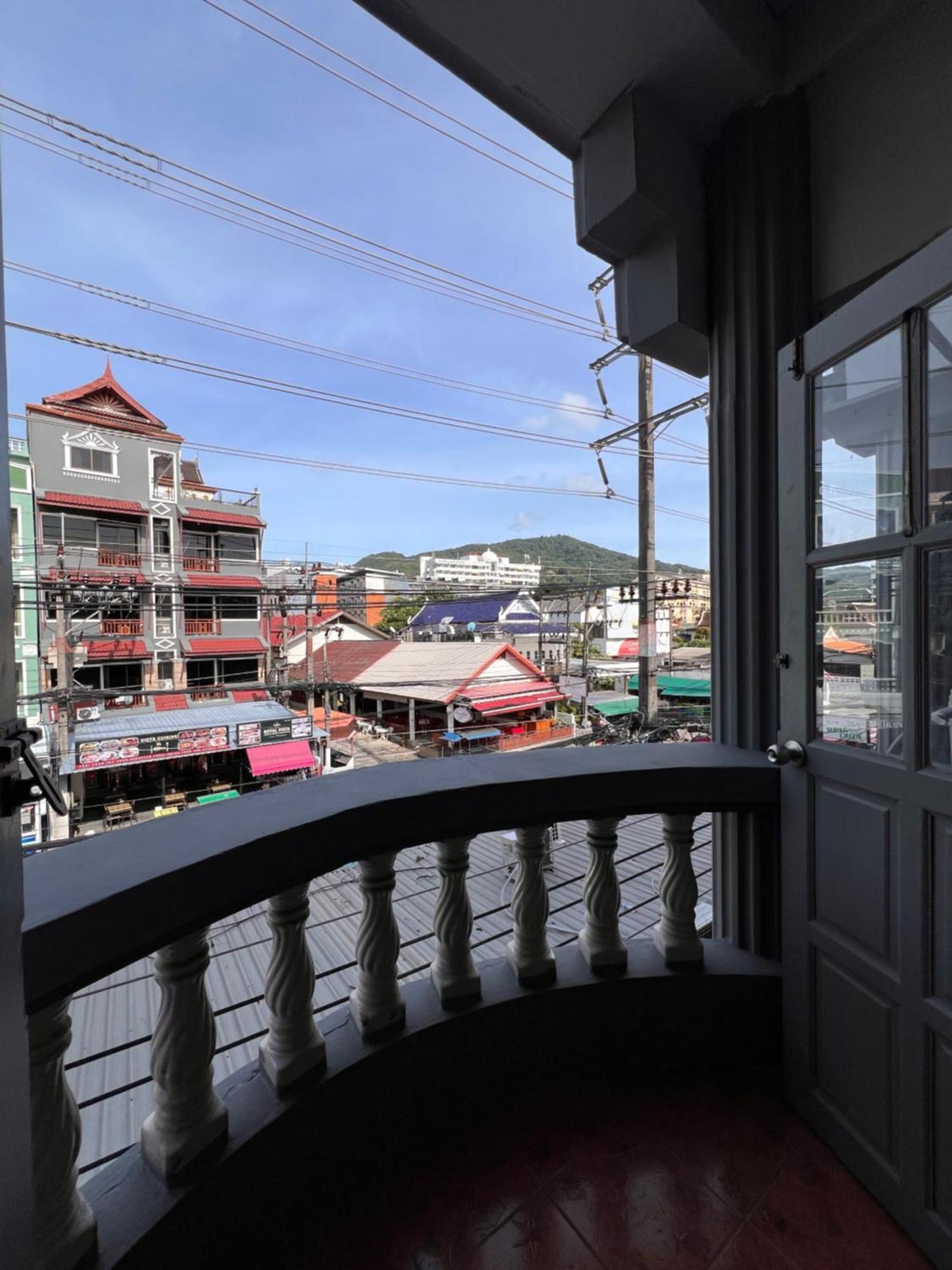 Patong Adventure Hostel Extérieur photo