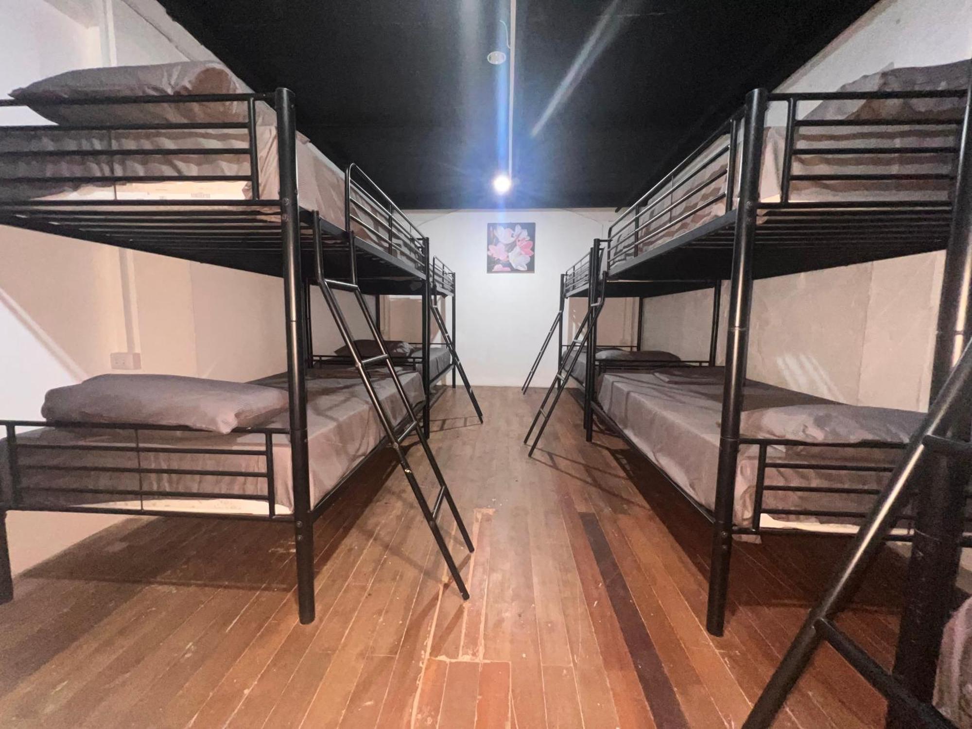 Patong Adventure Hostel Extérieur photo