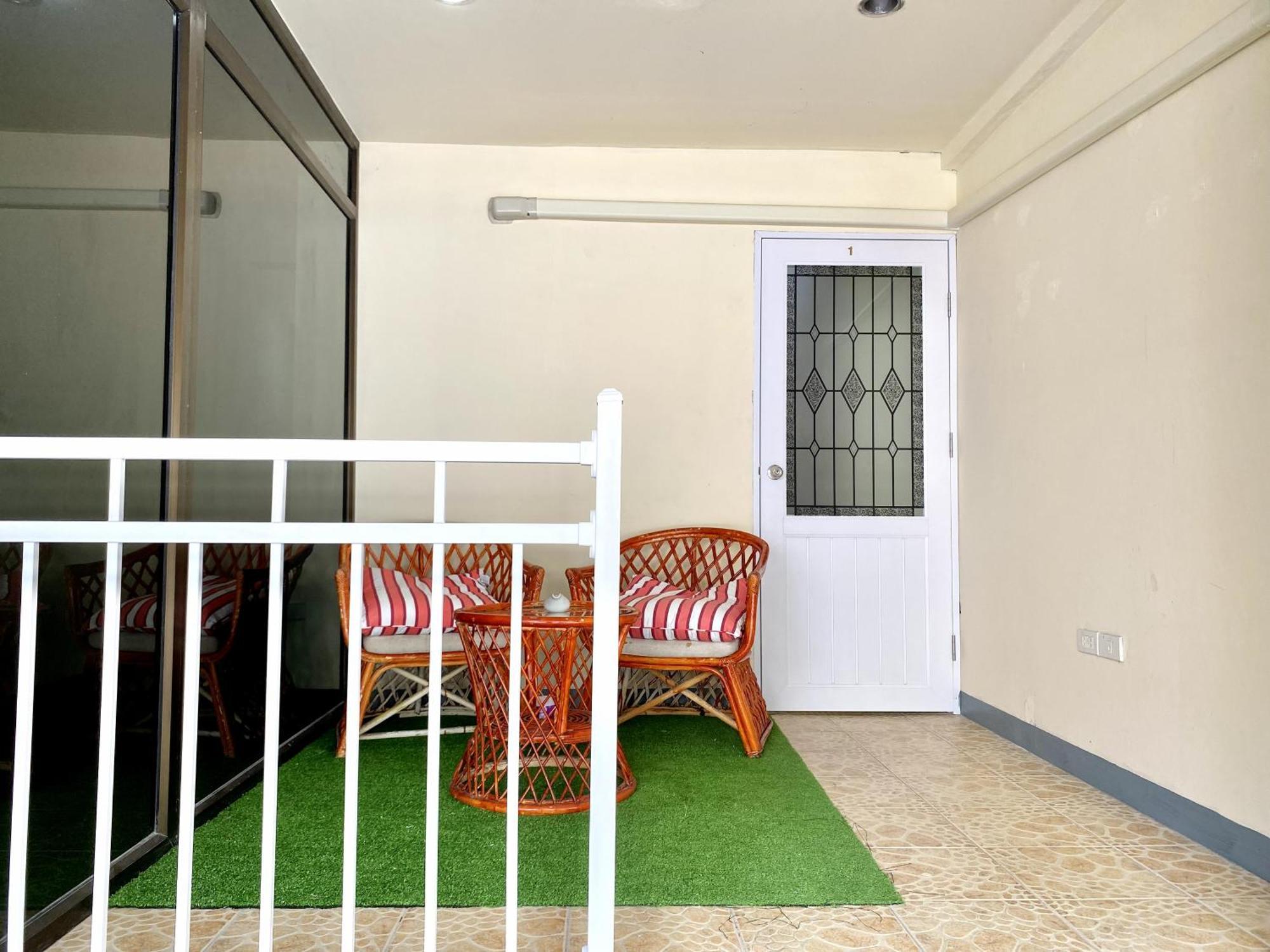 Patong Adventure Hostel Extérieur photo